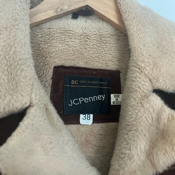 Vintage JC Penny suede coat - Picture 4 of 6